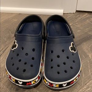 Mickey Mouse Crocs women’s 7 boys or men’s 5